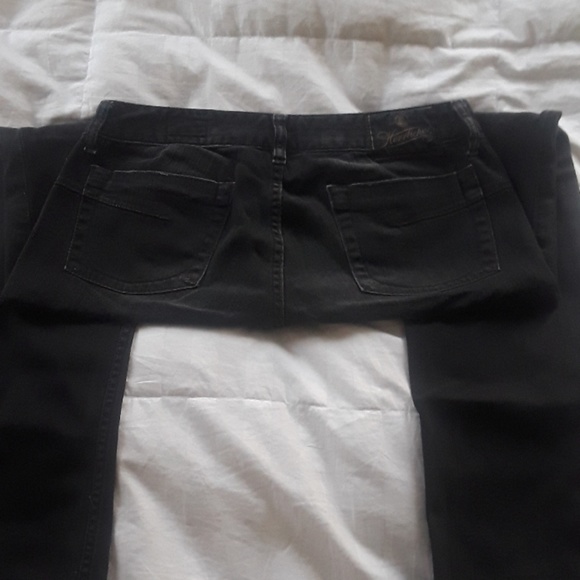 The last jeans youll ever want to wear - Picture 3 of 4